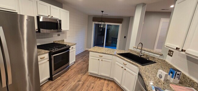 497 Metropolitan St in Aurora, IL - Building Photo - Building Photo