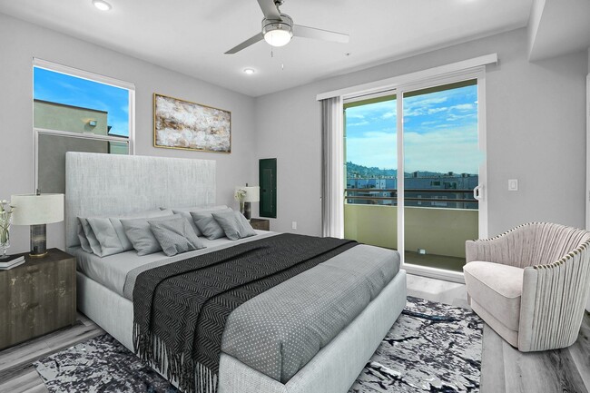 The River Apartments in Los Angeles, CA - Foto de edificio - Building Photo