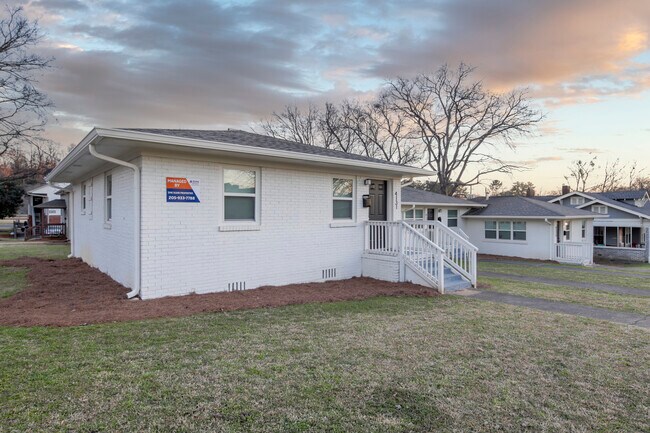 Avondale Corners in Birmingham, AL - Foto de edificio - Building Photo