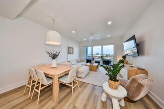 400 150th Ave in Madeira Beach, FL - Building Photo - Building Photo