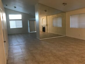 2642 Lone Butte Dr in Las Vegas, NV - Building Photo - Building Photo