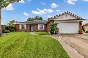 10906 Cayman Mist Dr in Houston, TX - Building Photo