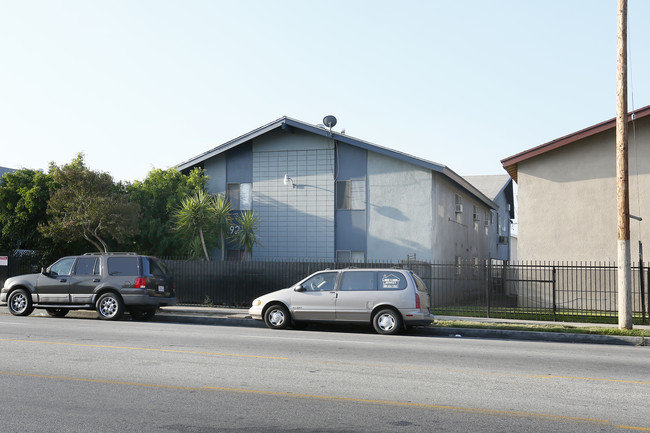 19212 Parthenia St in Northridge, CA - Building Photo - Building Photo