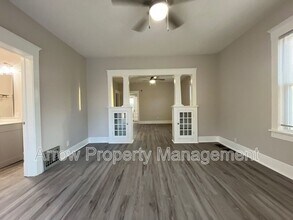 1201 Charleston St in Lincoln, NE - Building Photo - Building Photo