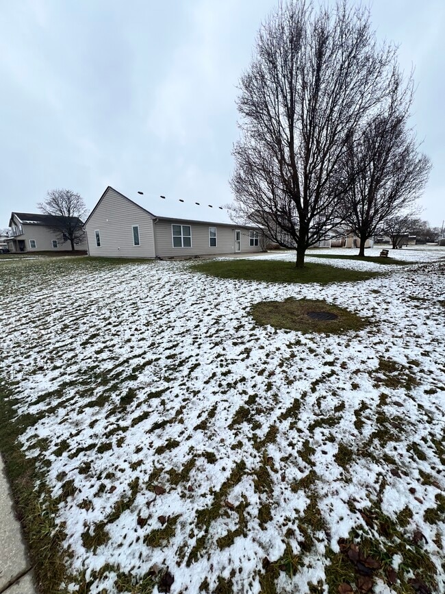 9 Lynn Ct in Pittsboro, IN - Building Photo - Building Photo