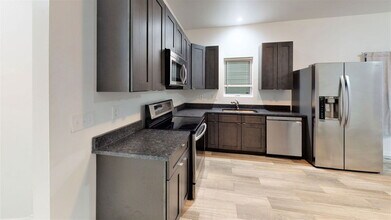 417 E 18th Ave in Columbus, OH - Building Photo - Building Photo