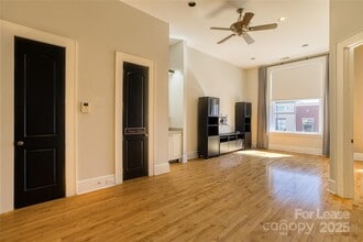 300 S Main St in Salisbury, NC - Building Photo - Building Photo