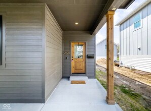 2020 Columbia Ave in Indianapolis, IN - Building Photo - Building Photo