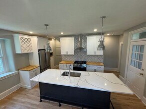 711 Vine St in Perkasie, PA - Building Photo - Building Photo