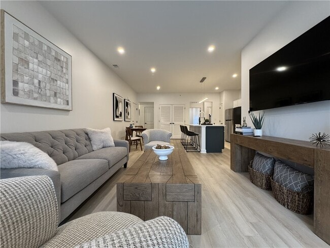 601 Erie Rdg Dr in Henrietta, NY - Building Photo - Building Photo