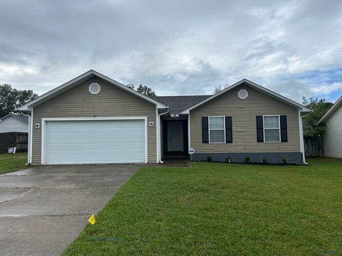 16 War Eagle Dr in Cabot, AR - Building Photo