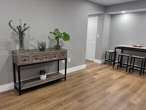 199 SW 12th Ave-Unit -317A in Miami, FL - Building Photo - Building Photo