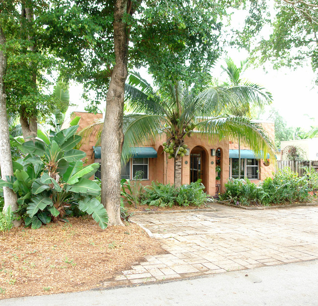 551-553 SW 13th Ave in Fort Lauderdale, FL - Building Photo - Building Photo