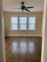 130 Wollaston St in Cranston, RI - Foto de edificio - Building Photo