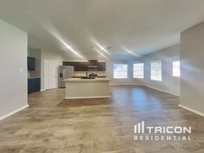 10004 Poinsett Wy in Fort Worth, TX - Building Photo - Building Photo