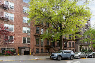 210 Berkeley Pl in Brooklyn, NY - Building Photo - Building Photo