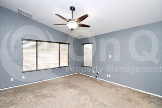 1092 W Vaughn Ave in Gilbert, AZ - Building Photo - Building Photo