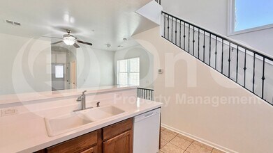 1336 S Sabino Dr in Gilbert, AZ - Building Photo - Building Photo
