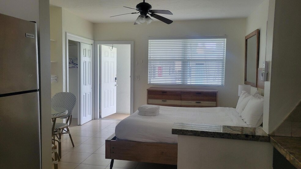 1601 S Federal Hwy, Unit 6 in Lake Worth Beach, FL - Foto de edificio