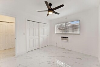 525 S Broadway in Lantana, FL - Foto de edificio - Building Photo