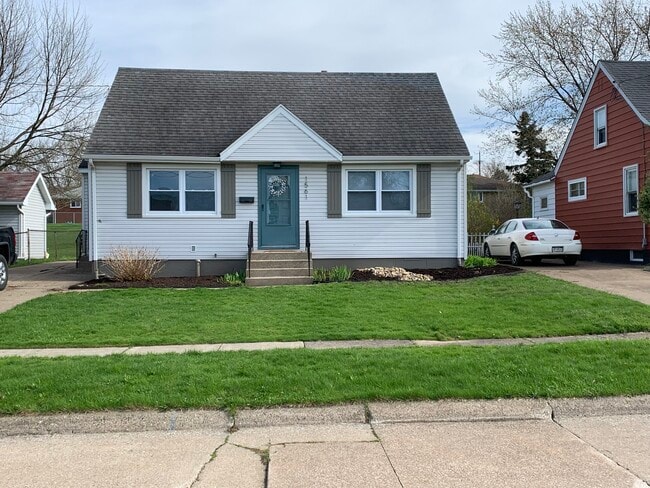 property at 1561 W 40th St