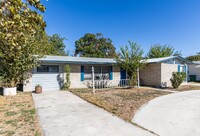 4531 Eisenhauer Rd in San Antonio, TX - Building Photo - Building Photo