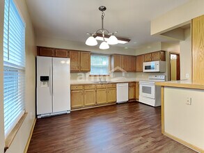 3207 Barclay Ct in Evans, CO - Building Photo - Building Photo