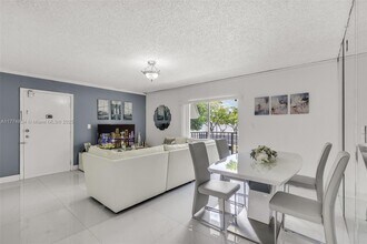 7051 SW 129th Ave in Miami, FL - Building Photo - Building Photo