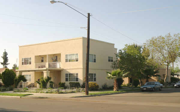 3157-3163 E Mono Ave in Fresno, CA - Building Photo - Building Photo