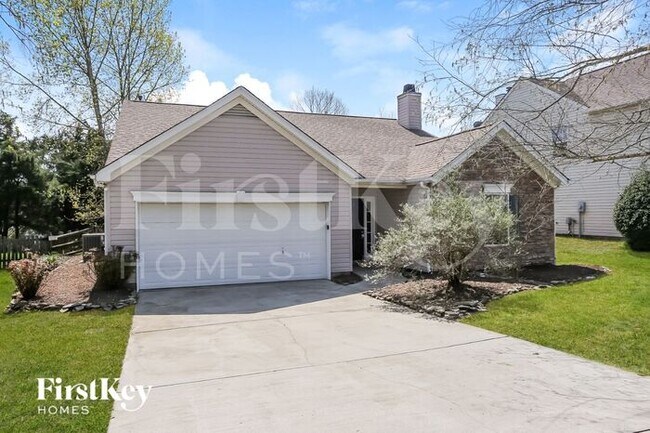 7703 Nicolette Ct in Charlotte, NC - Building Photo - Building Photo