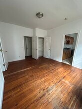 14 Relay Pl in Stamford, CT - Building Photo - Building Photo