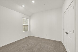 27711 Seascape Vlg Dr in Katy, TX - Building Photo - Building Photo