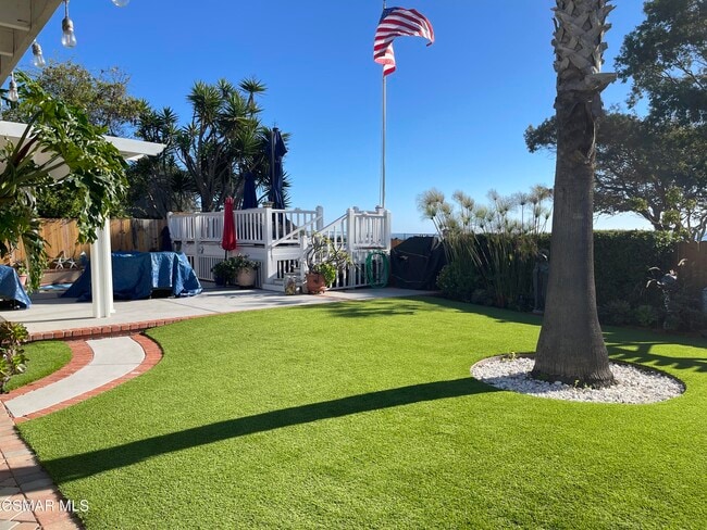 5573 Calle Arena in Carpinteria, CA - Building Photo - Building Photo