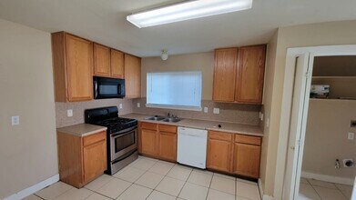 11726 Chanteloup Dr in Houston, TX - Building Photo - Building Photo