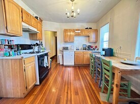 31 Turner St, Unit 2 in Boston, MA - Building Photo