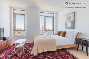 482 Kent Ave in Brooklyn, NY - Building Photo