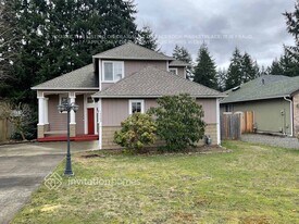 14903 24th Ave E in Tacoma, WA - Building Photo