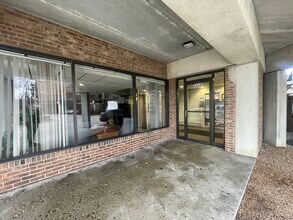 2333 N Neva Ave in Chicago, IL - Building Photo - Building Photo