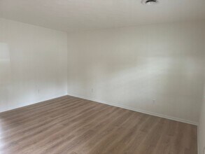 4326 W Bethany Dr in Columbia, MO - Building Photo - Building Photo