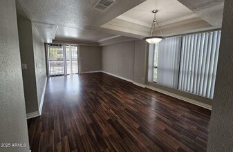 3420 W Danbury Dr in Phoenix, AZ - Building Photo - Building Photo