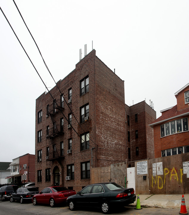 45-28 Smart St in Flushing, NY - Building Photo