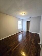 4819 W George St in Chicago, IL - Building Photo - Building Photo