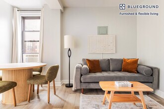 240 W 73rd St in New York, NY - Building Photo - Building Photo