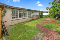 6613 Evergreen Dr in Miramar, FL - Building Photo - Building Photo