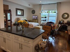 40 Division St in Farmingdale, NY - Building Photo - Building Photo