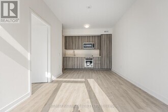 15 Richardson St in Toronto, ON - Building Photo - Building Photo