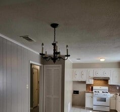 200 W 33rd Ave in Pine Bluff, AR - Building Photo - Building Photo