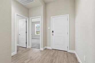 10625 Zircon Ln in Crowley, TX - Building Photo - Building Photo