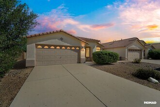 2451 E Stone Stable Dr in Tucson, AZ - Building Photo - Building Photo