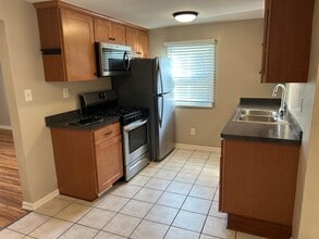 94 Hinchey Ave in Lancaster, NY - Building Photo - Building Photo